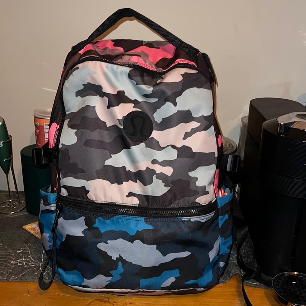 Lululemon backpack